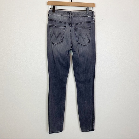Mother The High Waisted Looker Jeans in Miss Moody Two Shoes Racer Charcoal - Picture 5 of 9